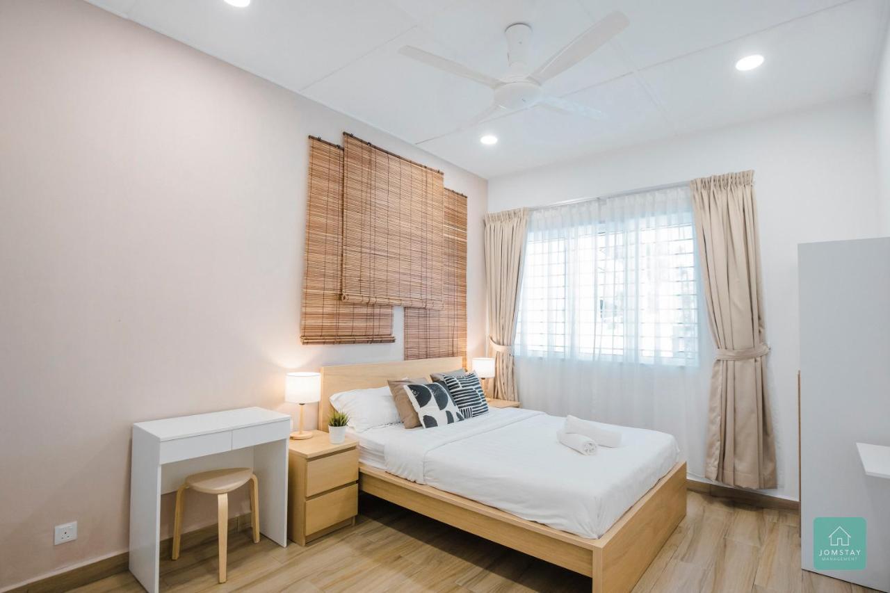 Jomstay Muji 19 & 7 Inn Ipoh Garden 8-10 Pax Екстериор снимка
