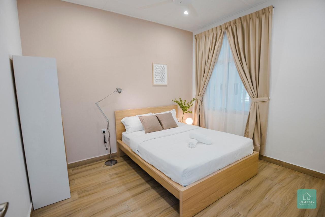 Jomstay Muji 19 & 7 Inn Ipoh Garden 8-10 Pax Екстериор снимка
