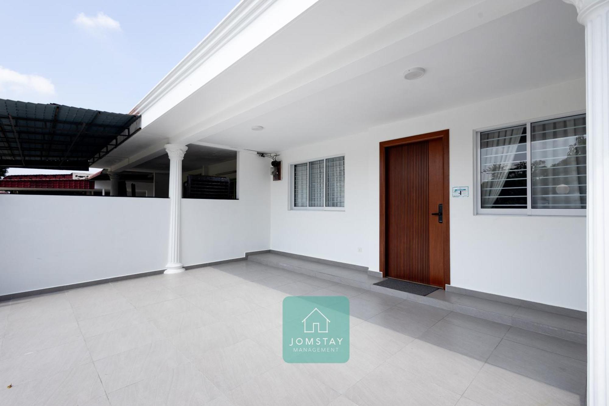 Jomstay Muji 19 & 7 Inn Ipoh Garden 8-10 Pax Екстериор снимка